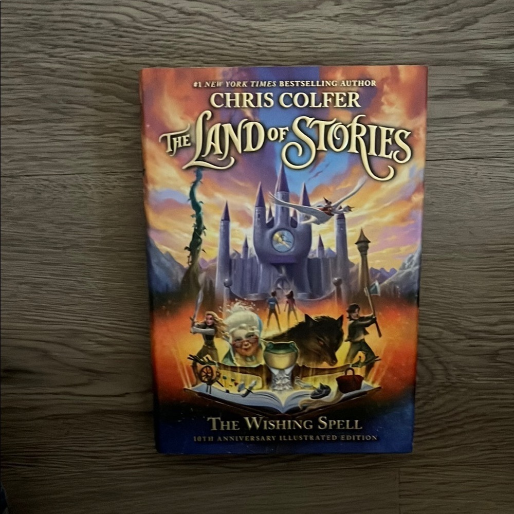 Magical Illustrated Fantasy Book - Picture 1 of 2